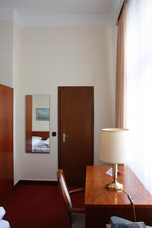 Single Room Shower,50800492:JPEG