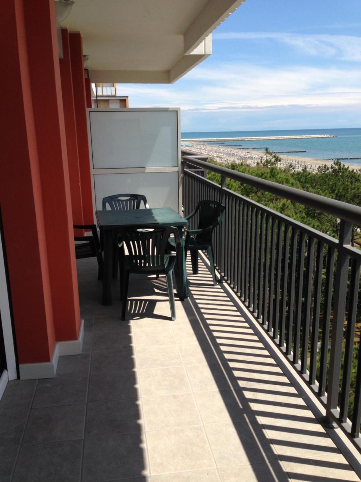 One-Bedroom Apartment Sea View