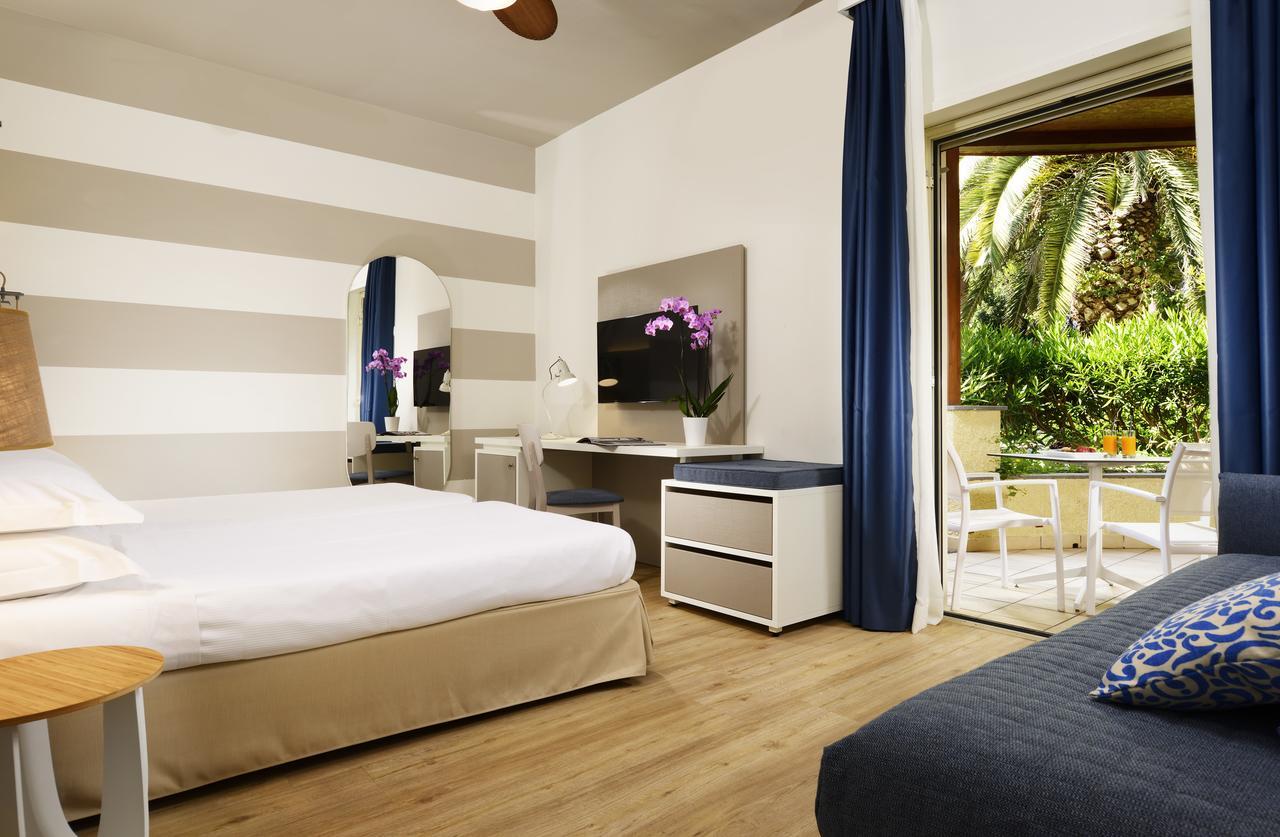 Chambre Double Supérieure (2 Adultes + 1 Enfant) - Villa Individuelle