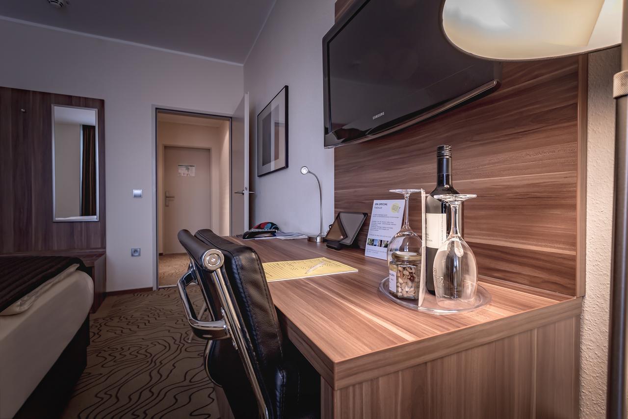 Komfort Doppelzimmer teilweise mit Balkon,1219152667:JPEG