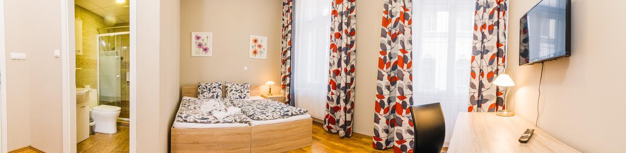 Double Suite,509648307:JPEG