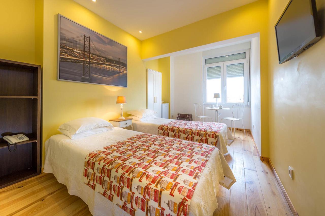 Superior Twin Room with River View,912708520:JPEG