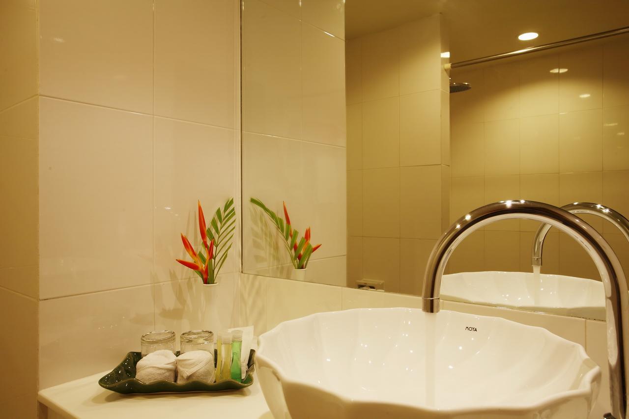Superior Double or Twin Room with Pool View,942918649:JPEG