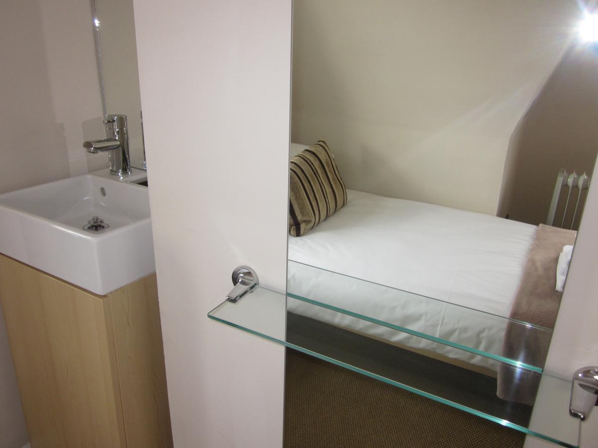 Chambre Simple avec Salle de Bains Commune