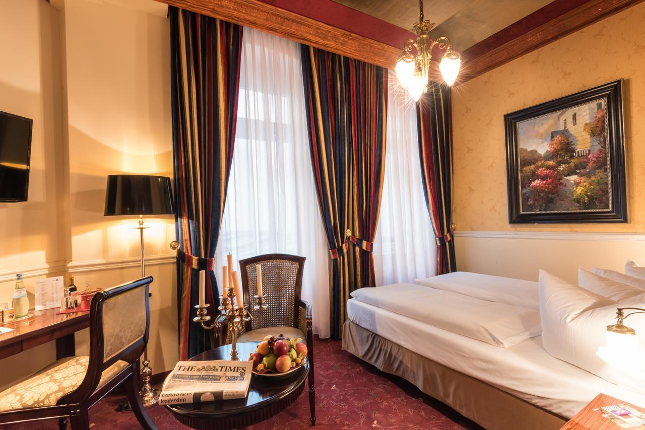 Premium Double Room,1555778167:JPEG