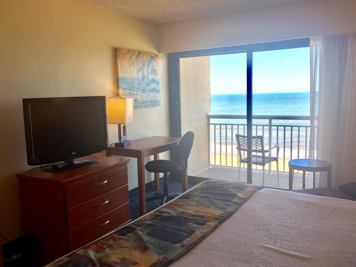 King Room with Oceanfront View - First Floor/Mobility Accessible/Non-Smoking
