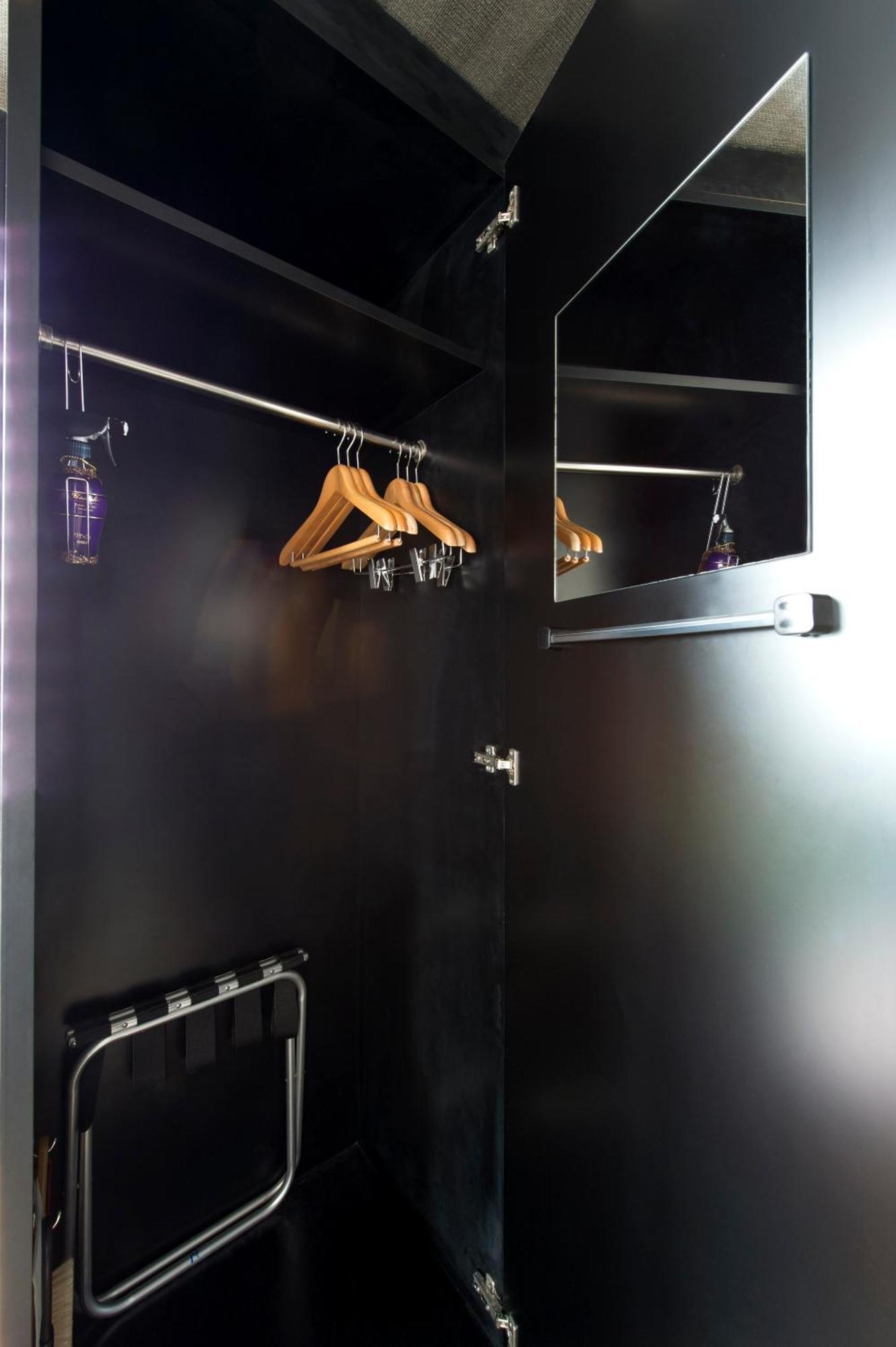 Superior King Room(Shower booth),Non-Smoking, Above 14th floor