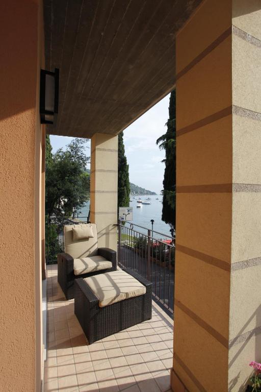 Family Suite (4 Adults) with Lake View