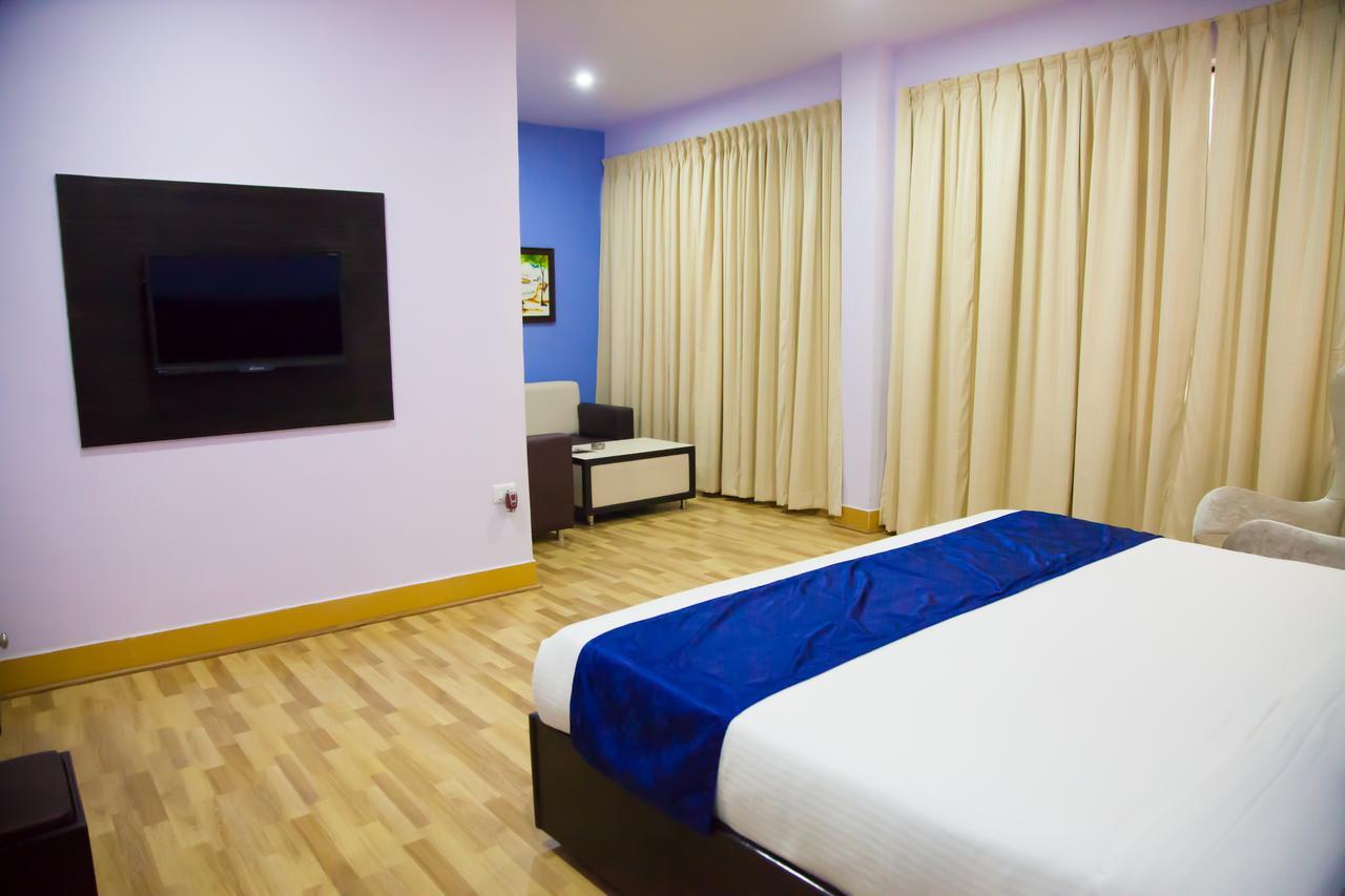 Superior King Room