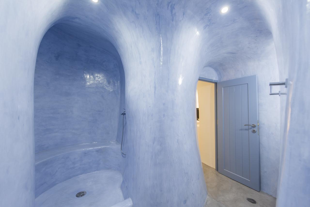 Grand Suite with Outdoor Private Jetted Tub (Not Heated)