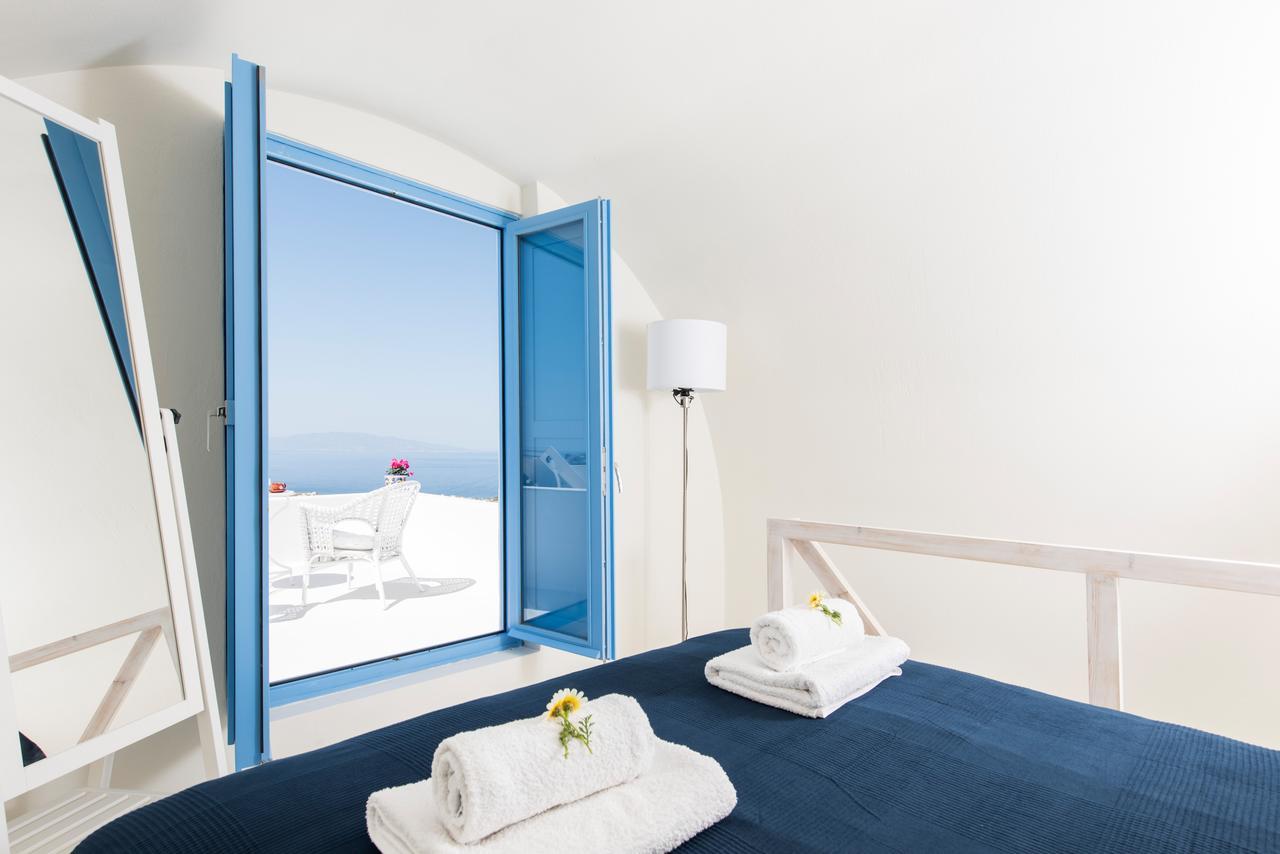 Honeymoon Suite with Outdoor Private Jetted Tub (Not Heated)