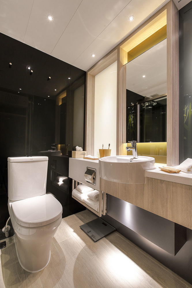 Banyan Double Room