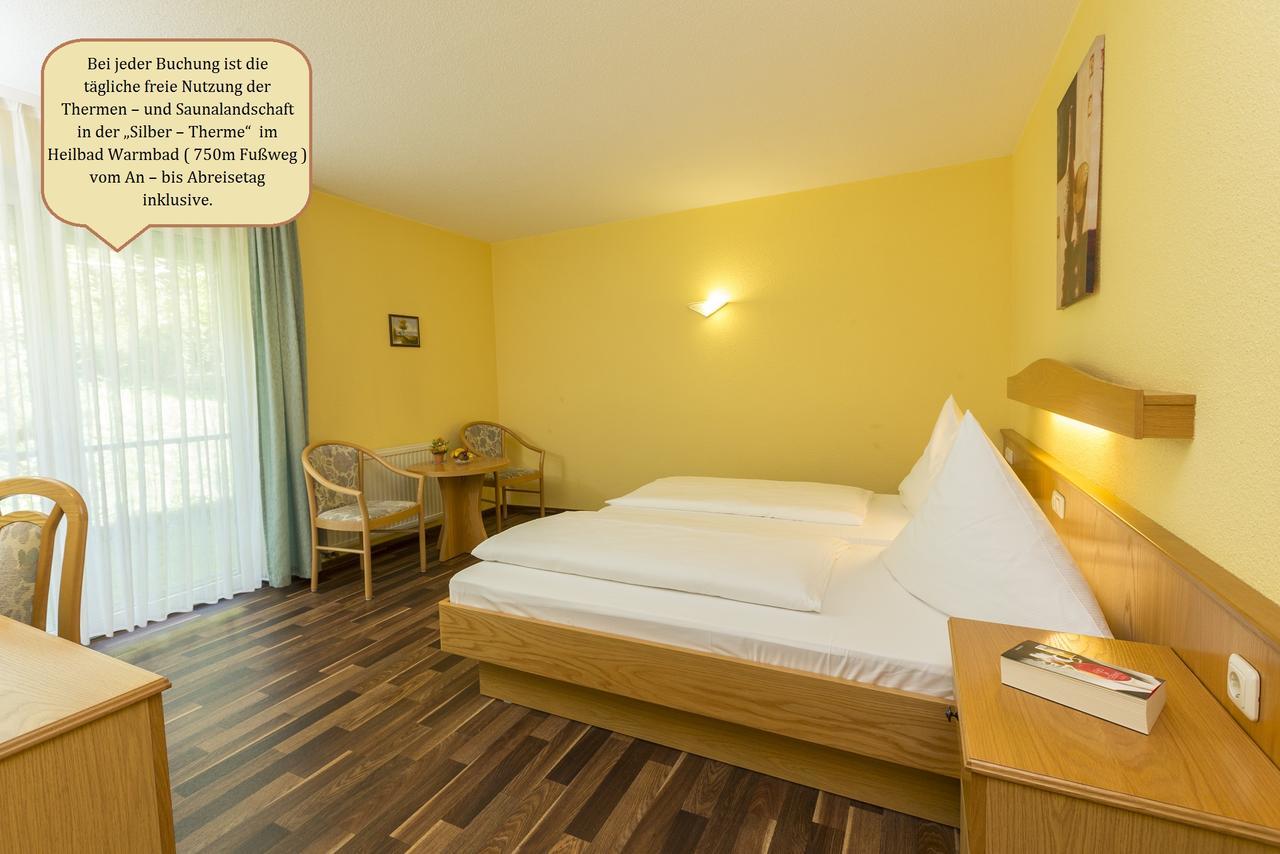 Doppel- oder Zweibettzimmer