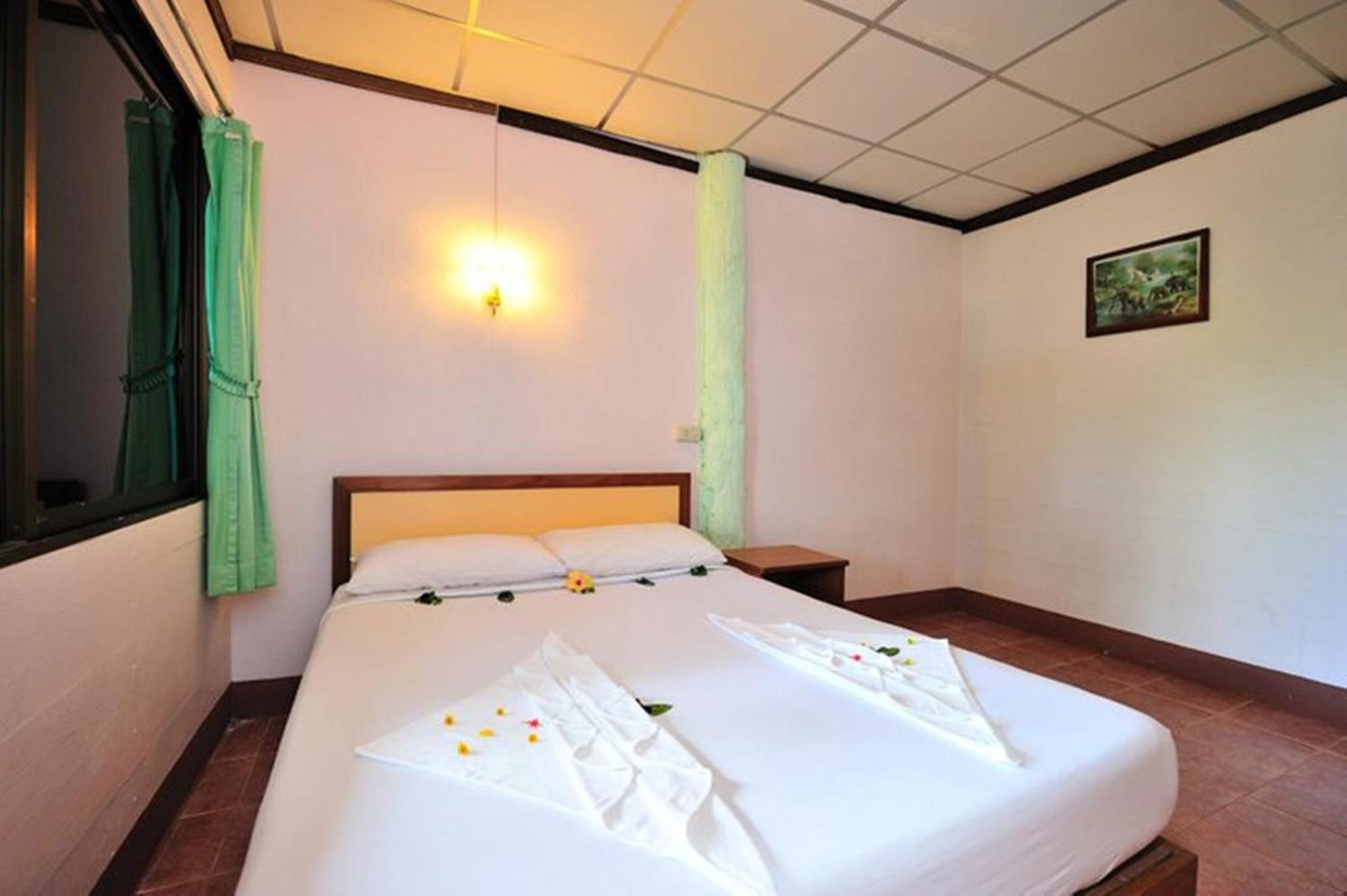 Double or Twin Room Air Conditioning,1038261544:JPEG