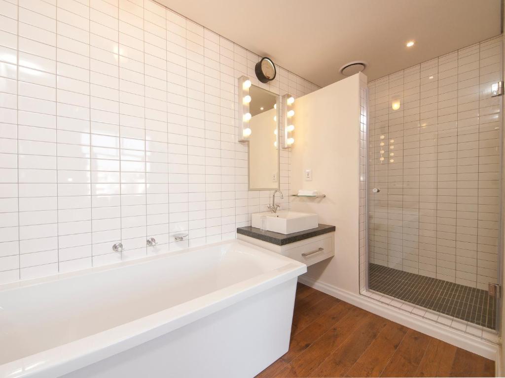 Luxury Room,215263277:JPEG