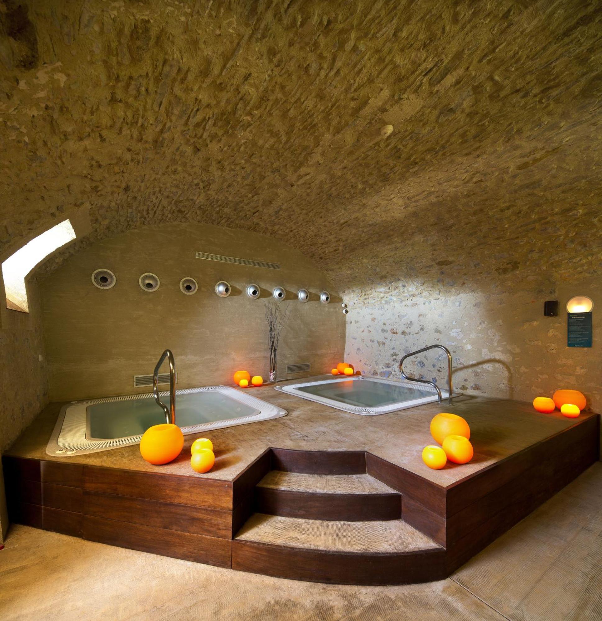 Double or Twin Room Spa Access,1693272194:JPEG
