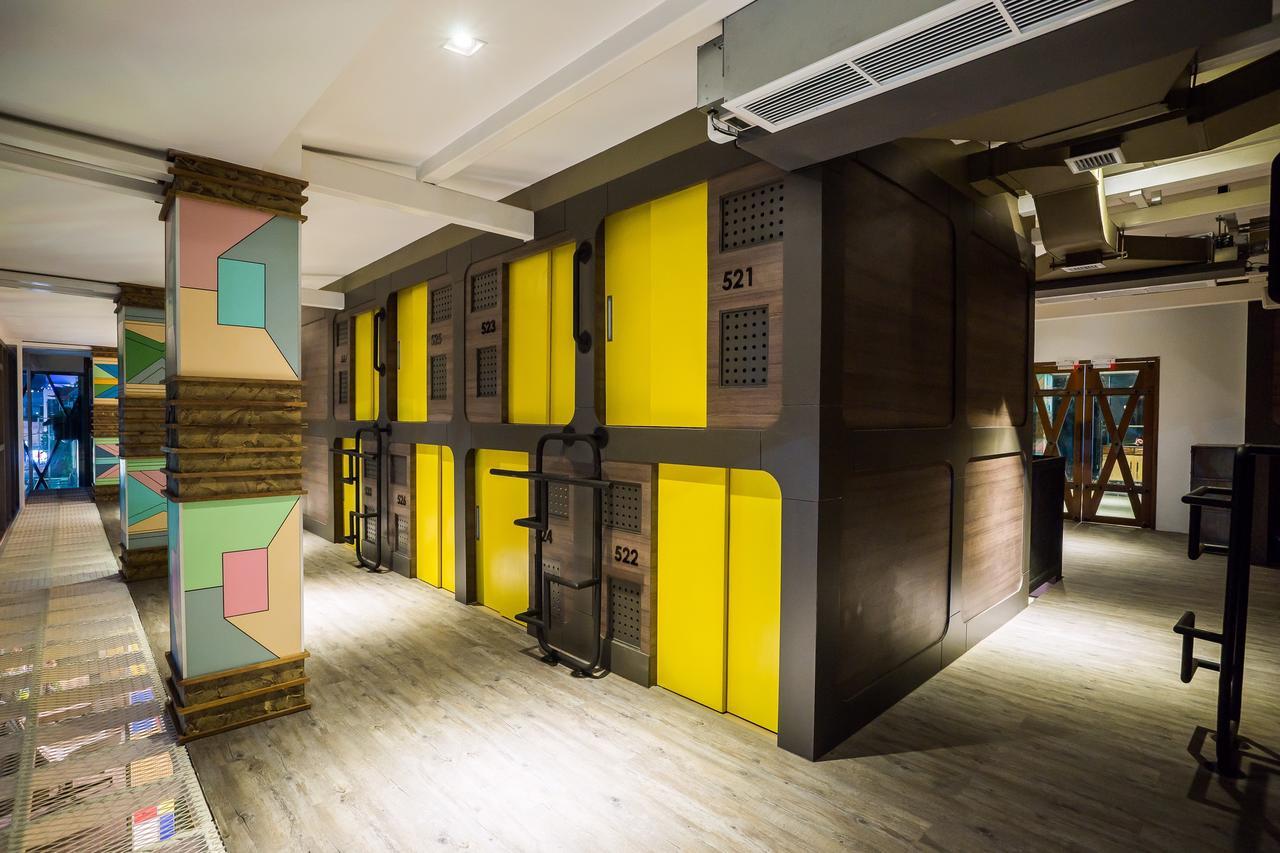 6-Bed Mixed Dormitory Room