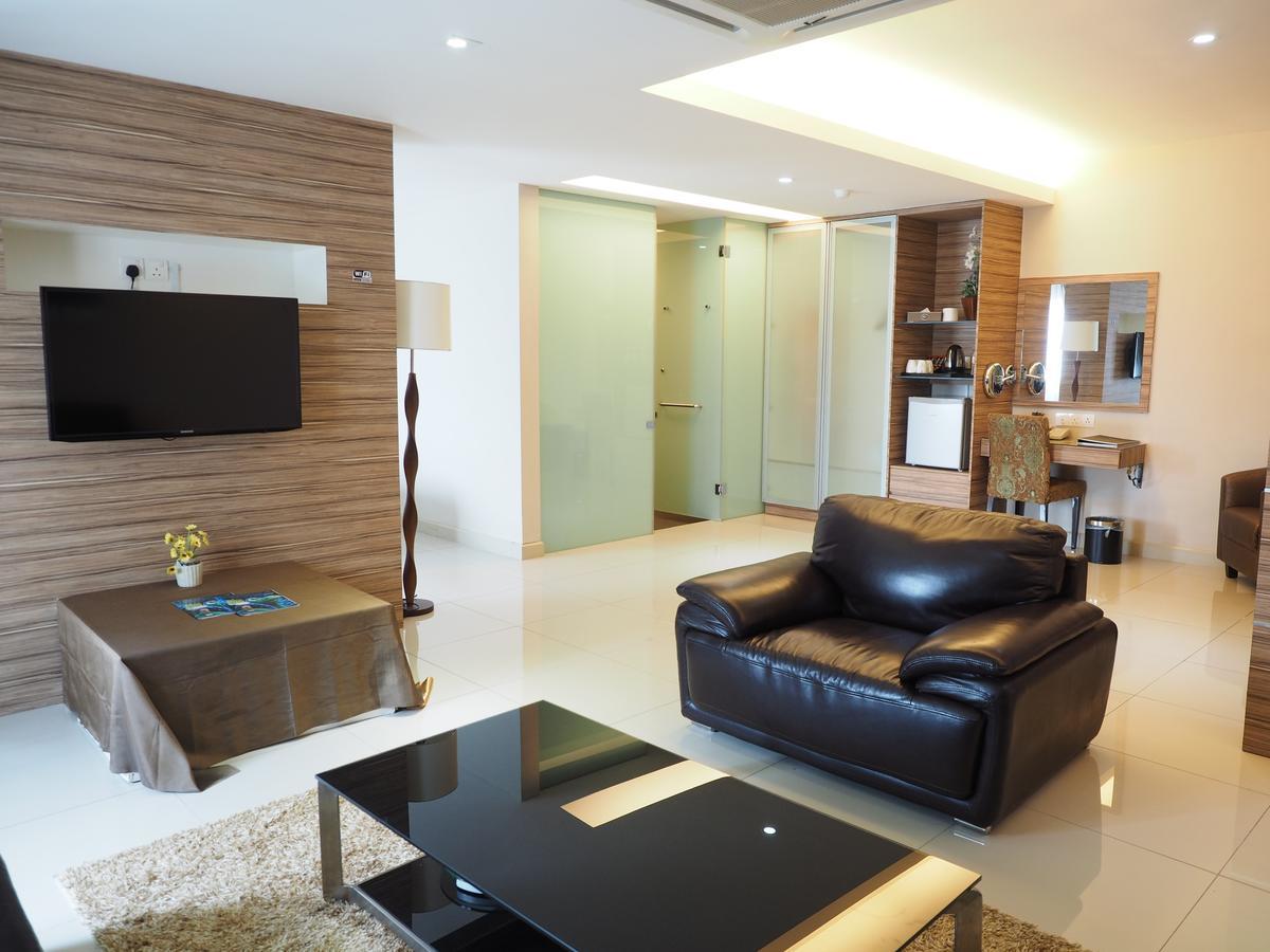 Deluxe Suite