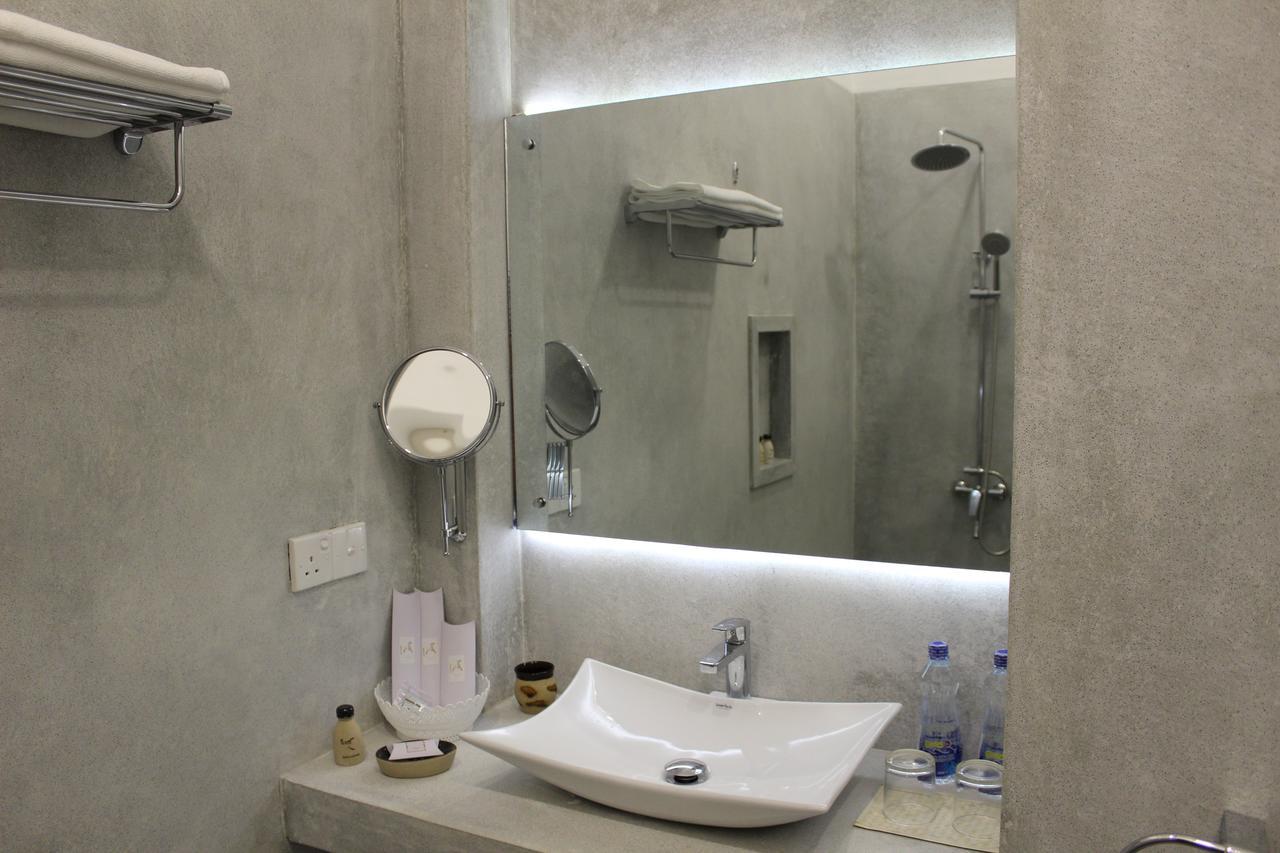 Deluxe Twin Room with Balcony