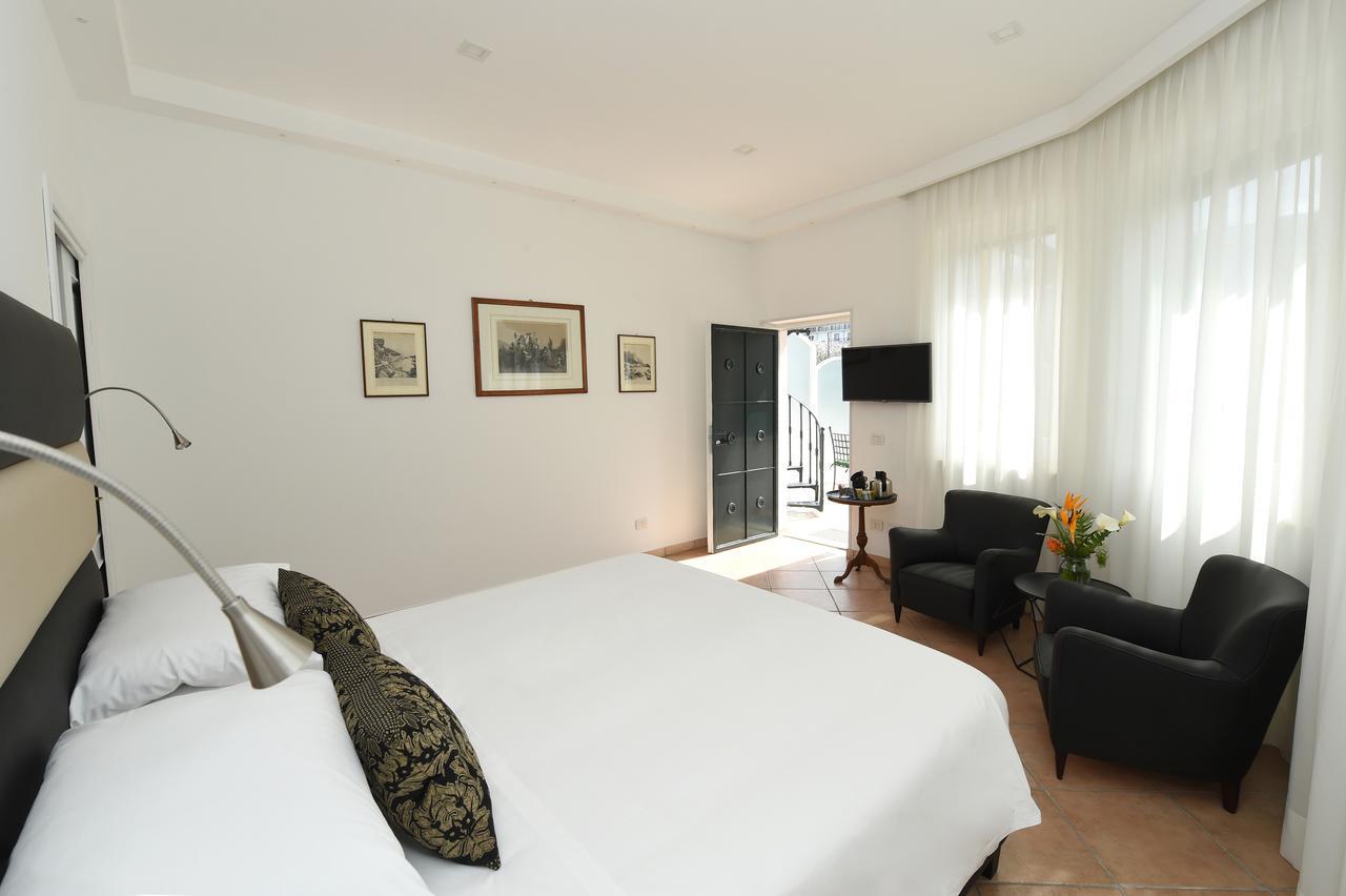 Habitación Triple con terraza