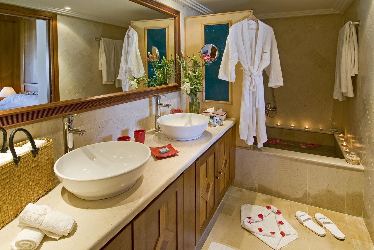 Deluxe Suite met Uitzicht op Zee