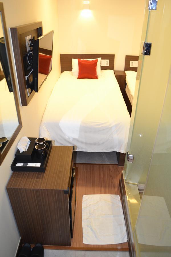 Single Room with Private Bathroom