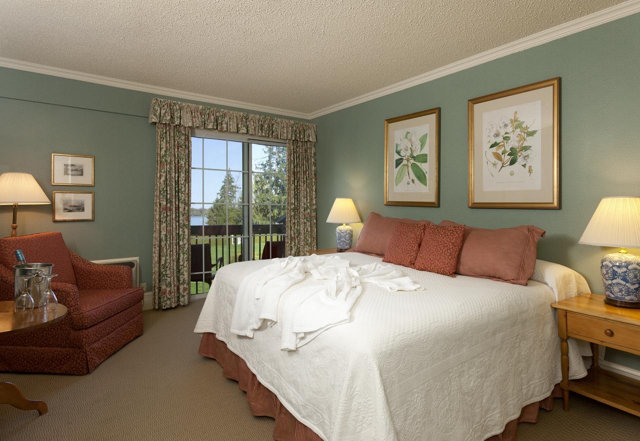 King Room with Lake View