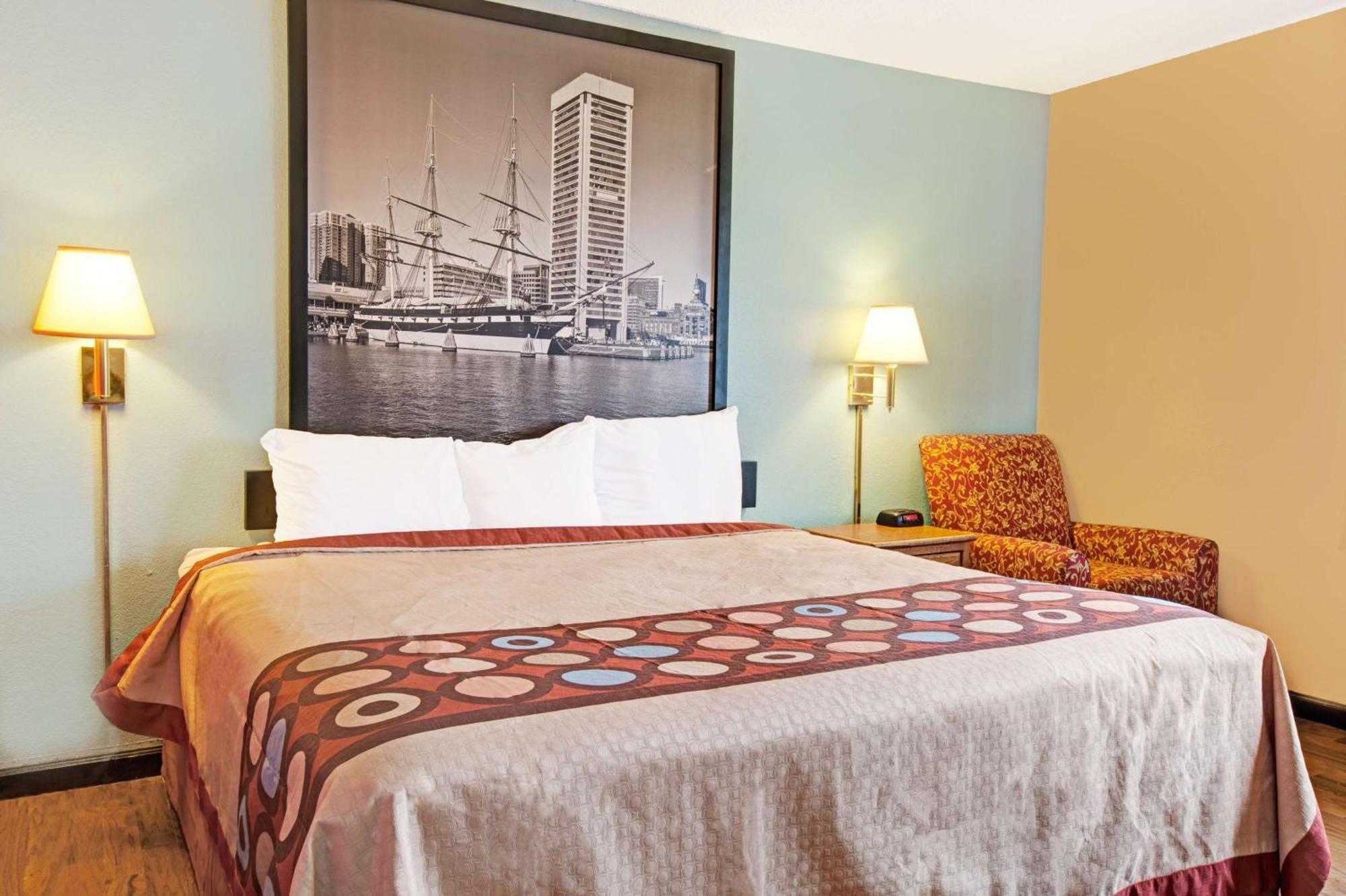 Deluxe King Room -  Non-Smoking