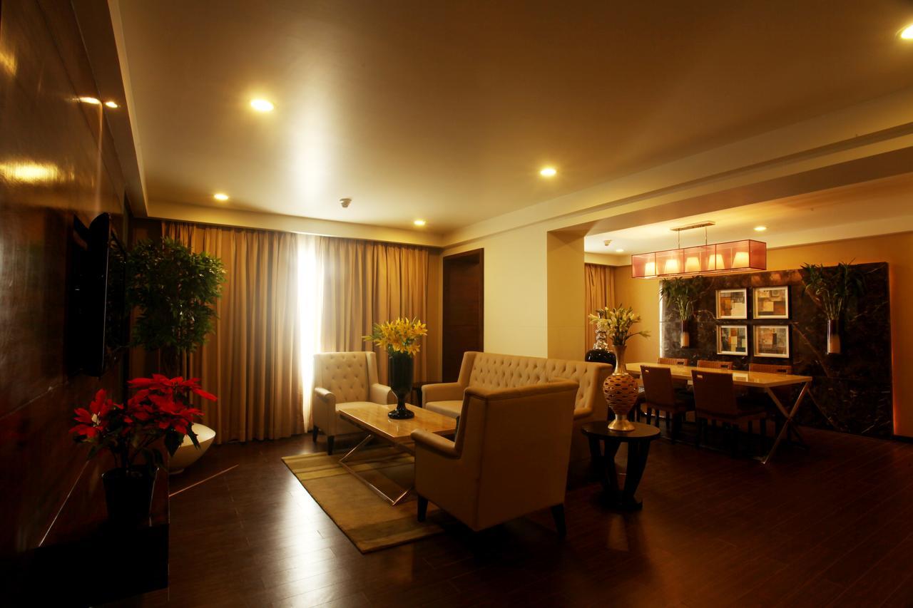 Suite - 1 King Bed