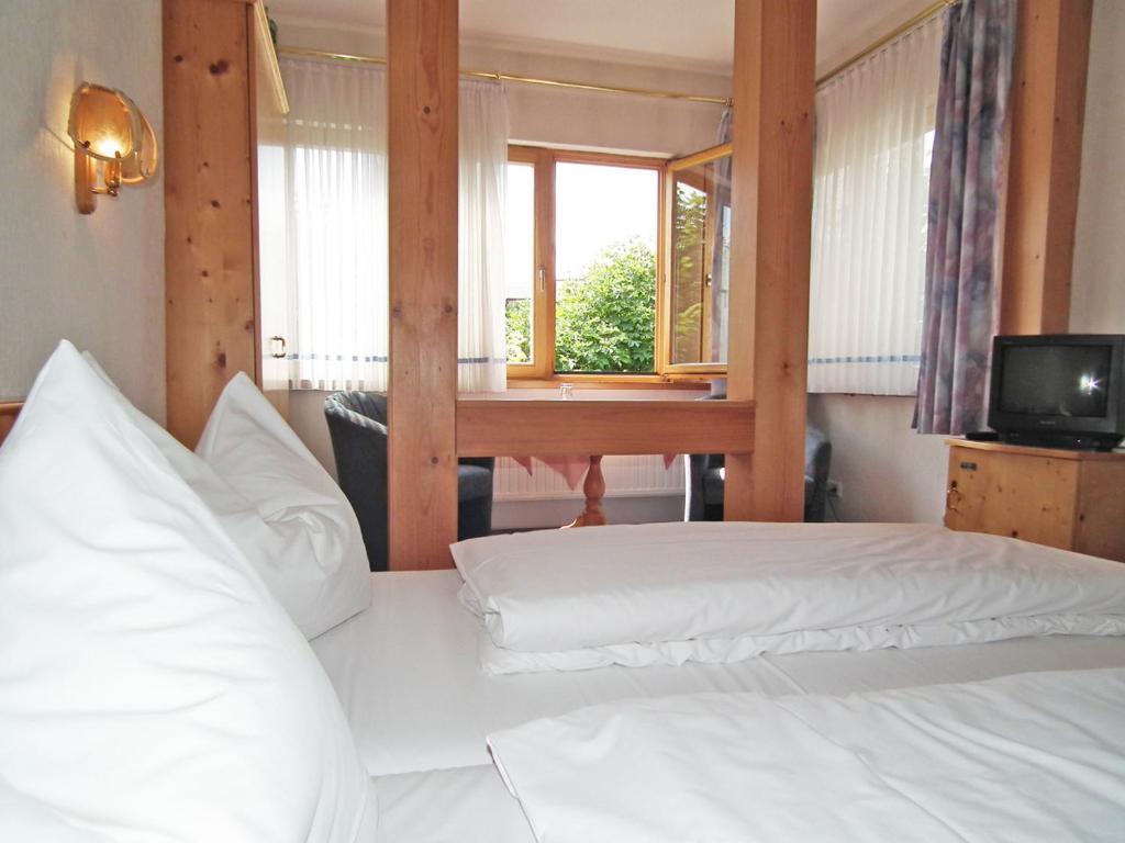Doppelzimmer mit Zustellbett