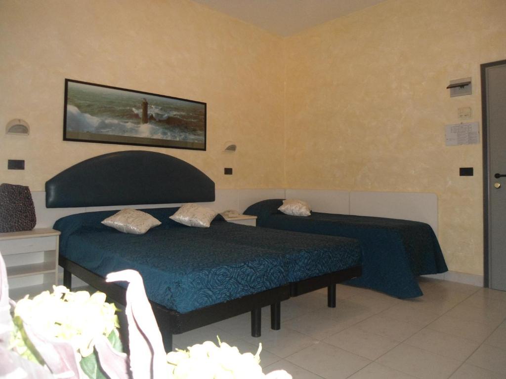 Chambre Familiale (2 Adultes + 1 Enfant)