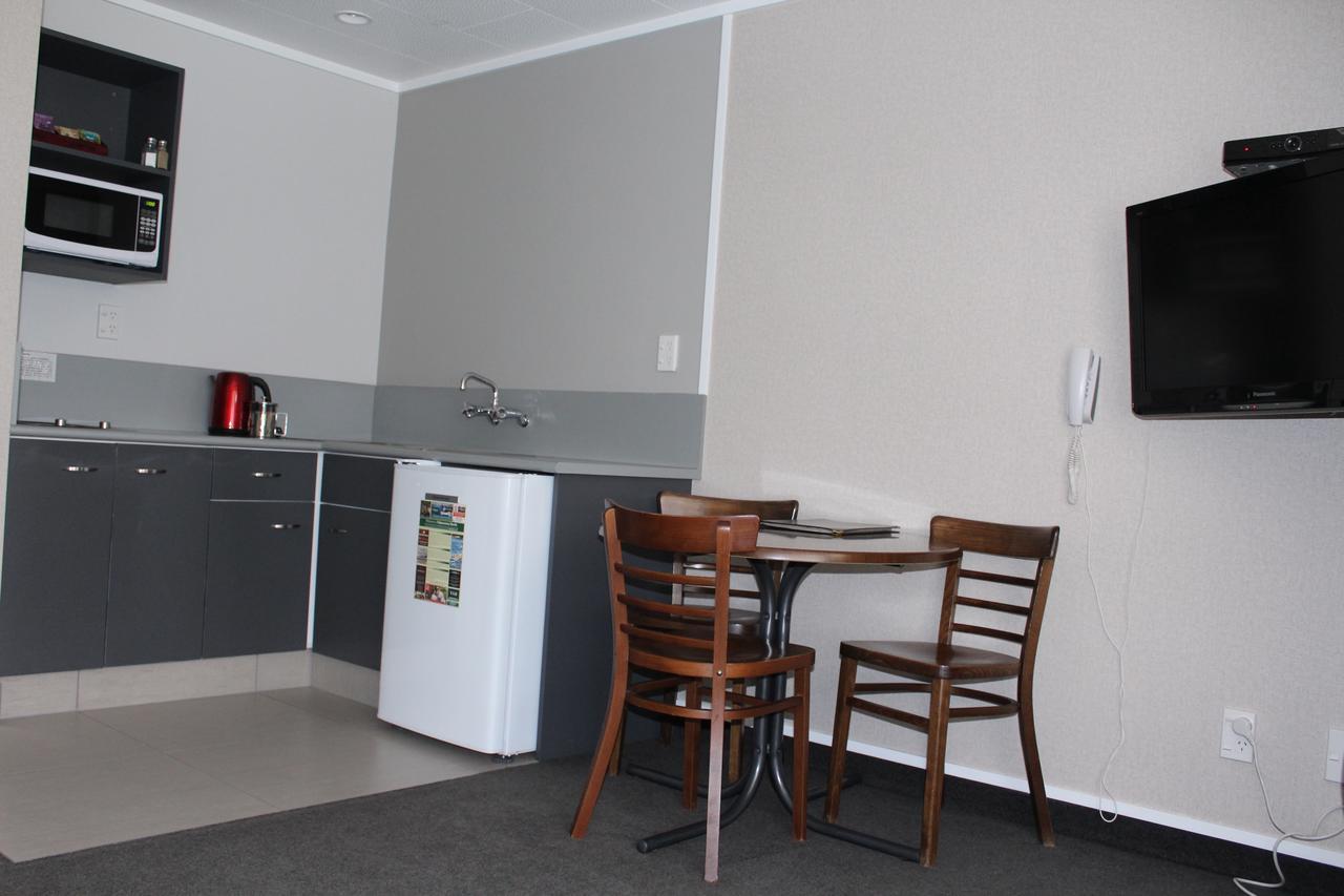 Executive One-Bedroom Apartment with Spa Bath
