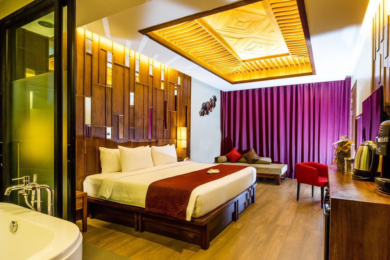 Premium Double or Twin Room Mountain View