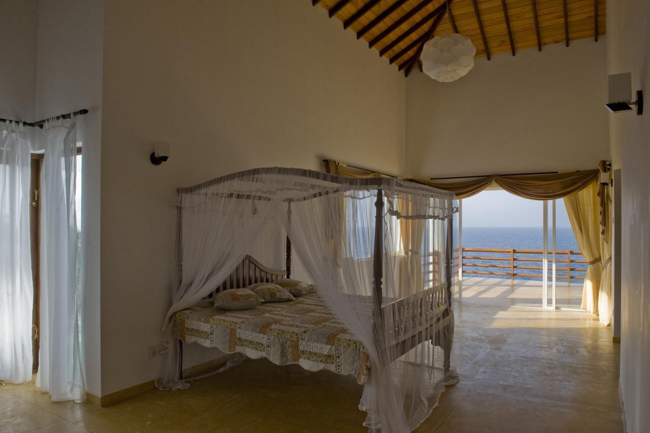 Deluxe Double Room with Balcony and Sea View
