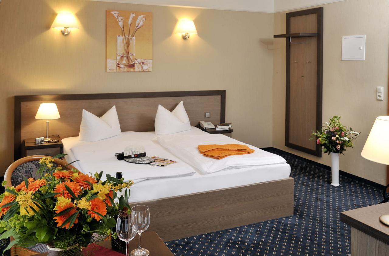 Doppelzimmer mit Balkon