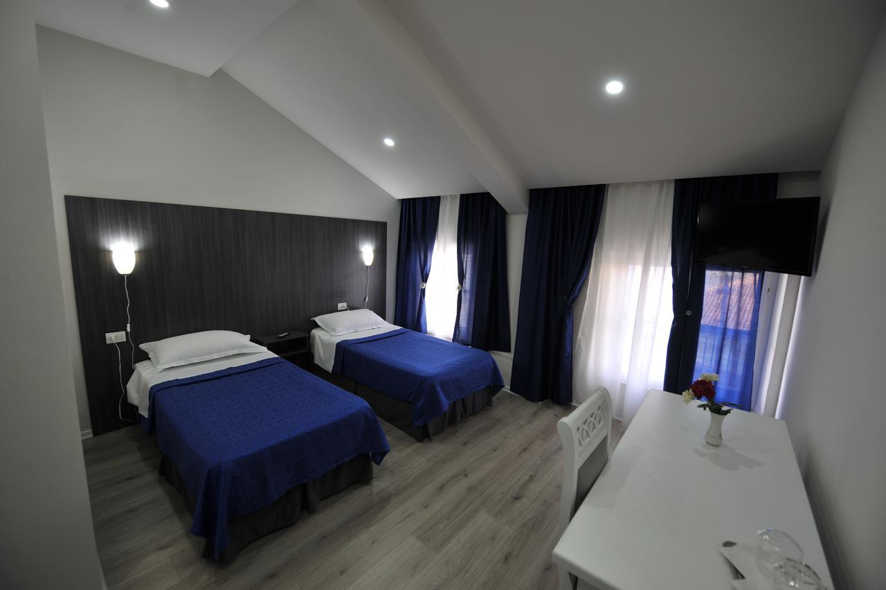 Deluxe Tweepersoonskamer met 2 Aparte Bedden