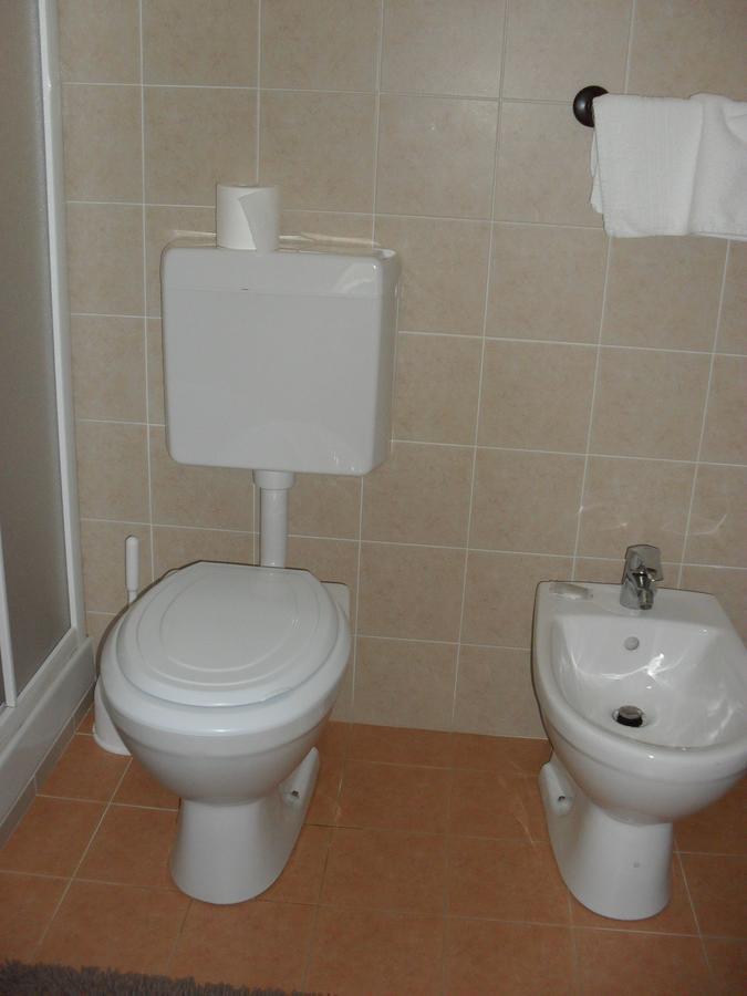 Doppel- oder Zweibettzimmer