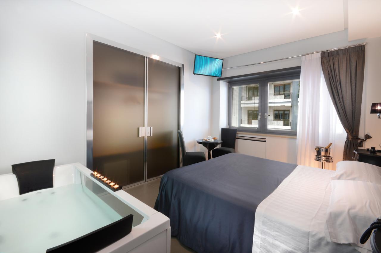 Suite with Spa Bath