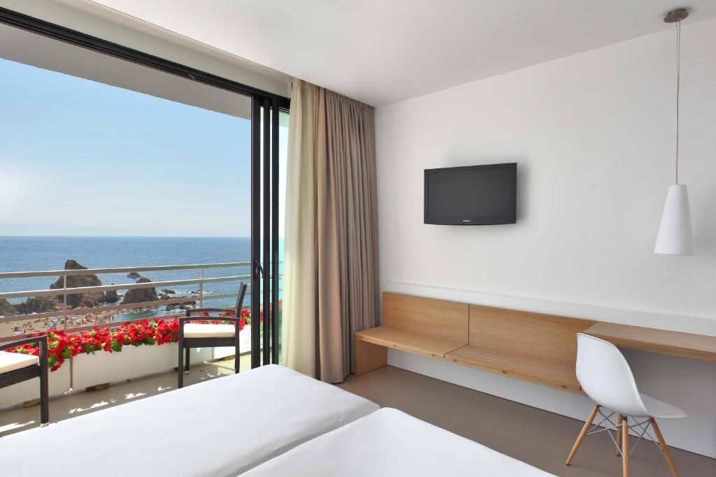 Chambre Double ou Lits Jumeaux - Vue sur Mer