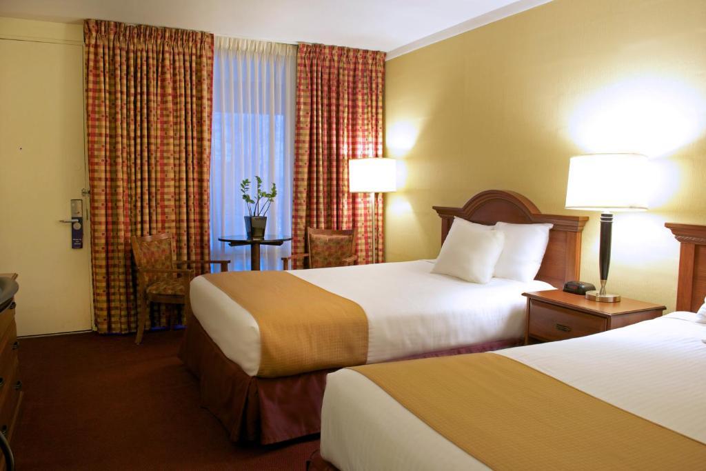 Double Room with Two Double Beds - Non-Smoking