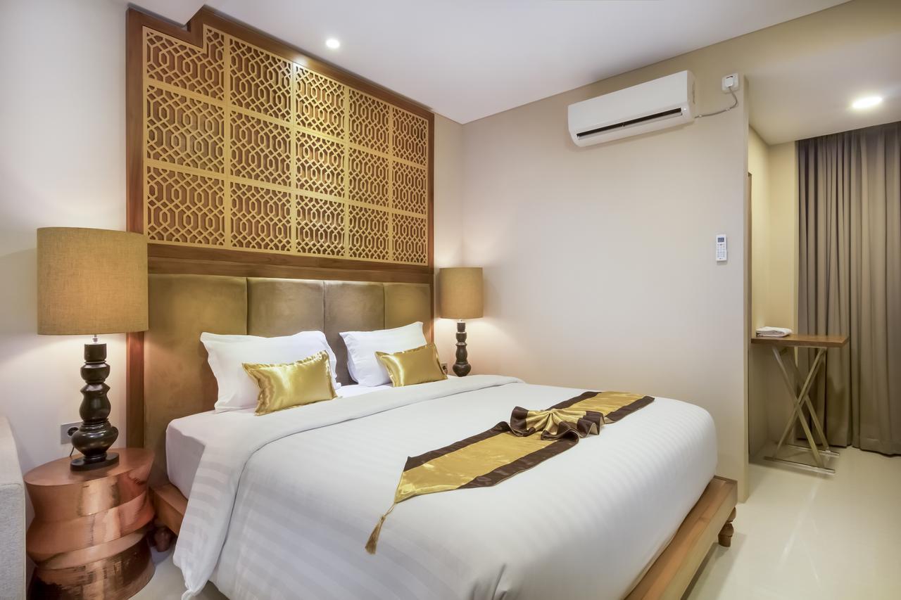 Double Room with Pool View