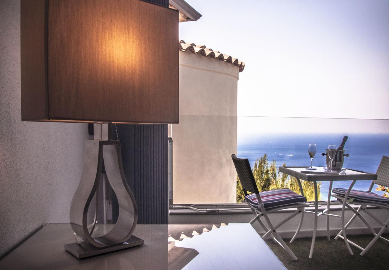 Junior Suite with Balcony and Sea View