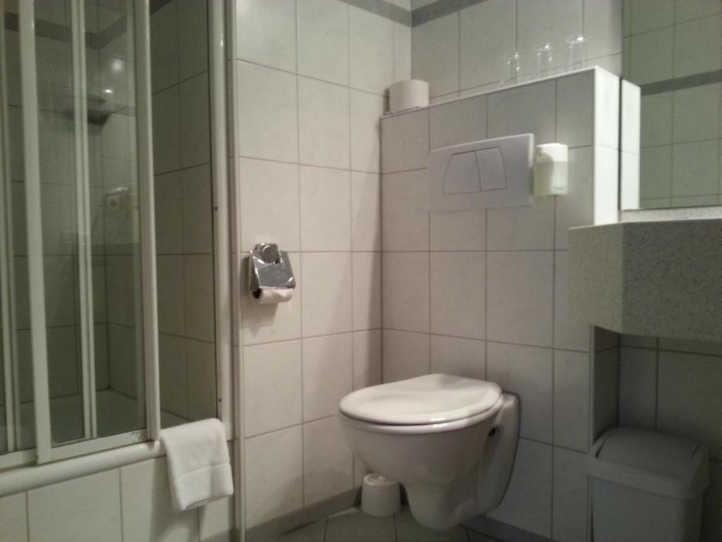 Triple Room,702571780:JPEG