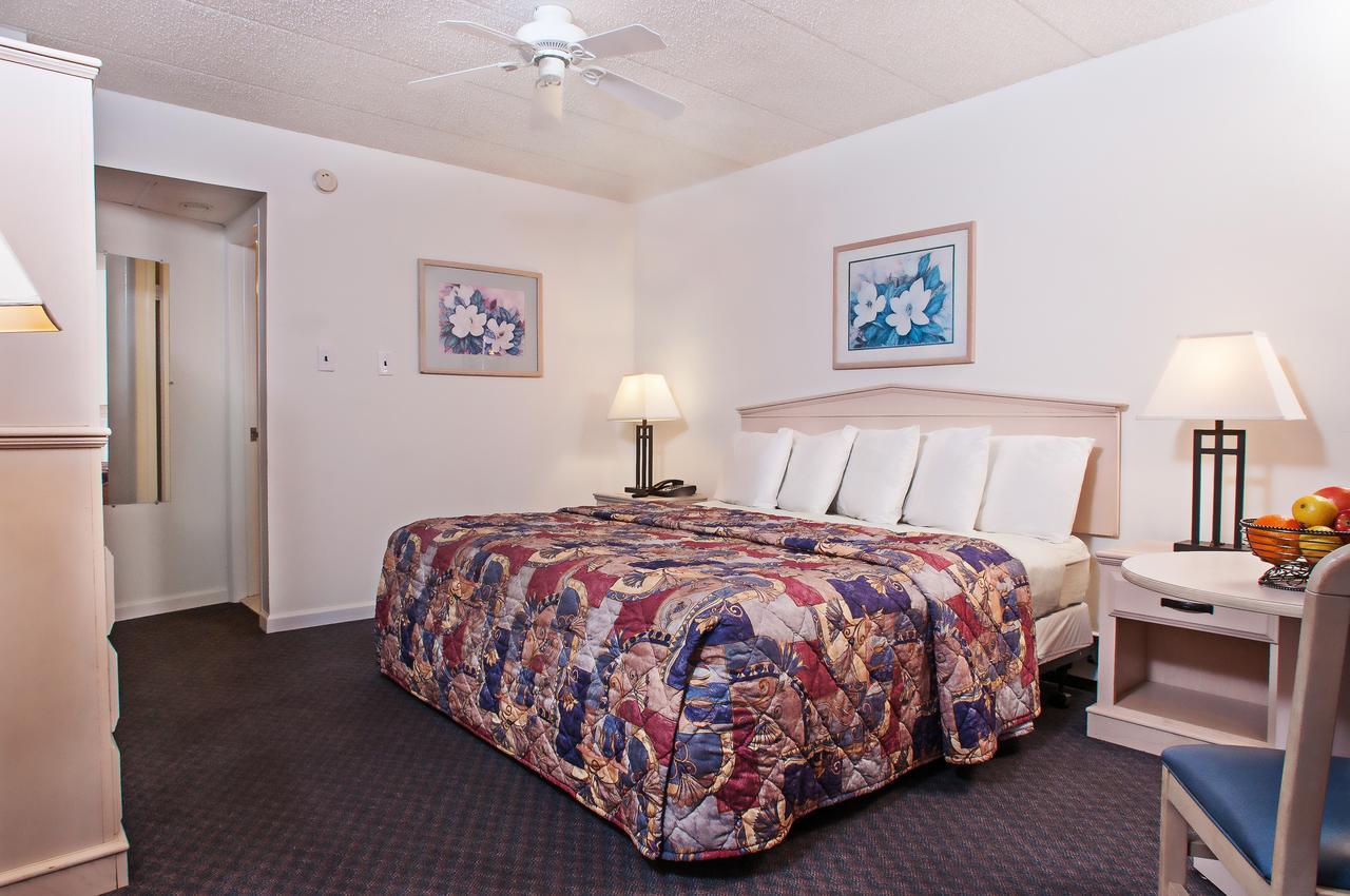 Two-Bedroom Suite - Sea View
