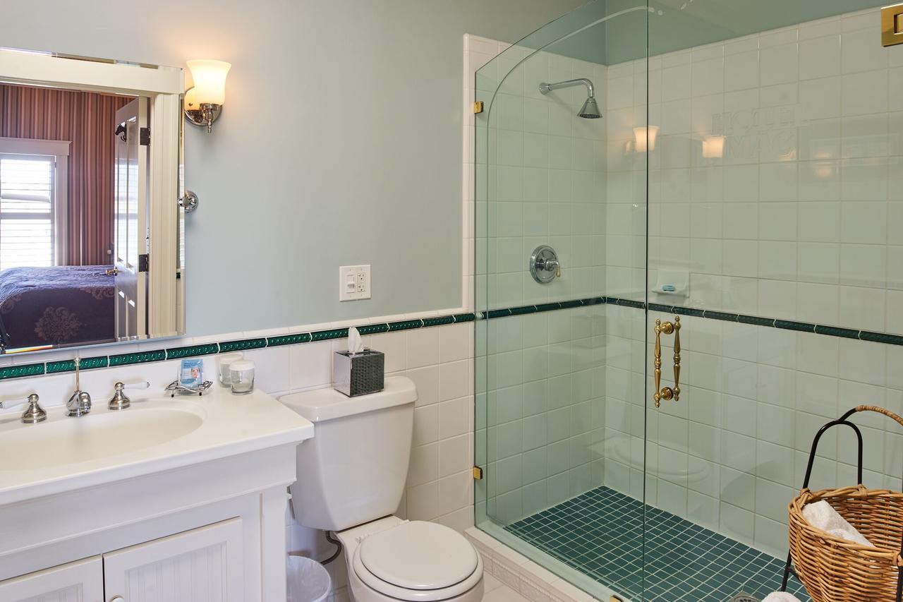 King Suite with Spa Bath