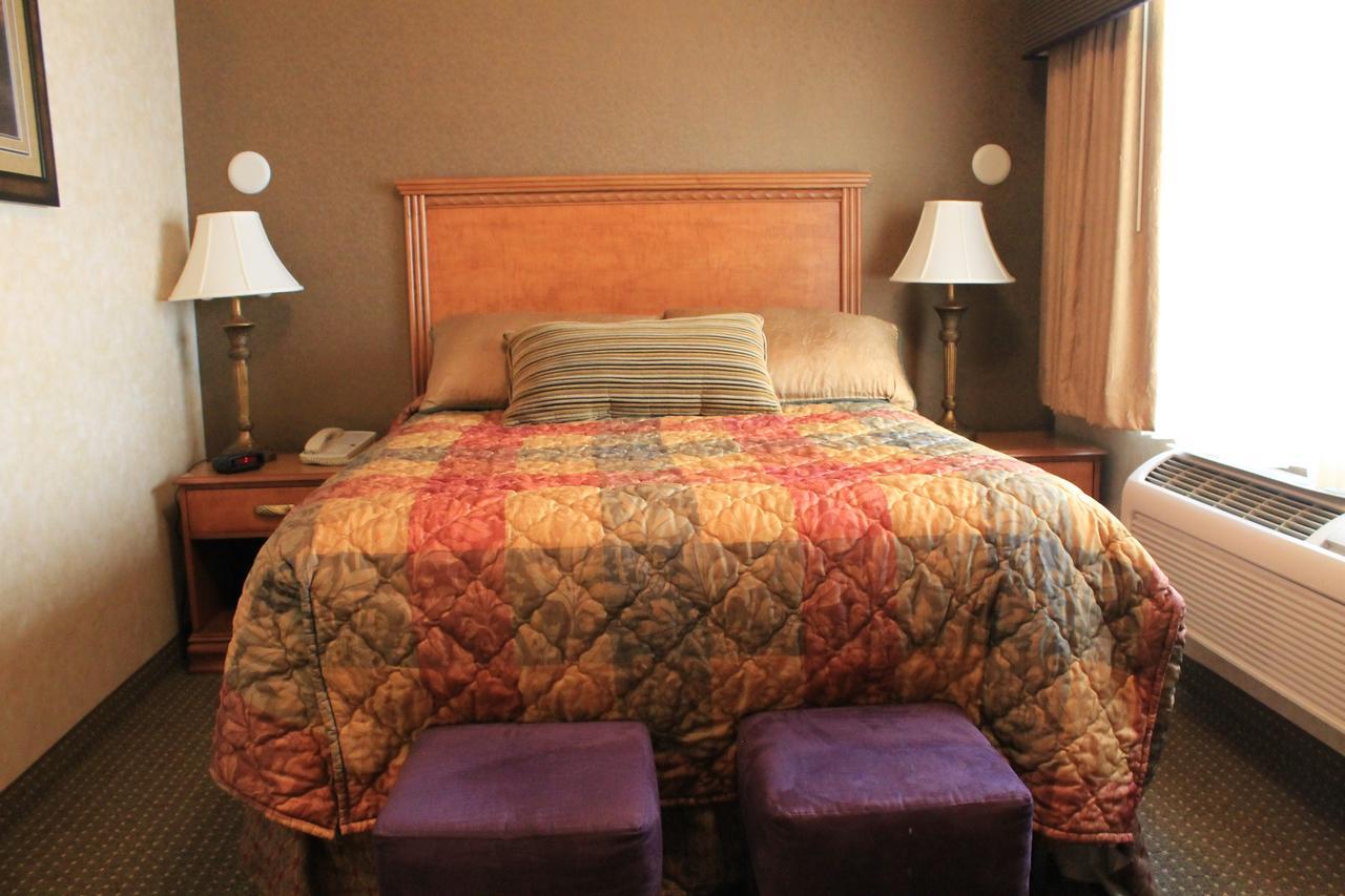 Queen Suite
