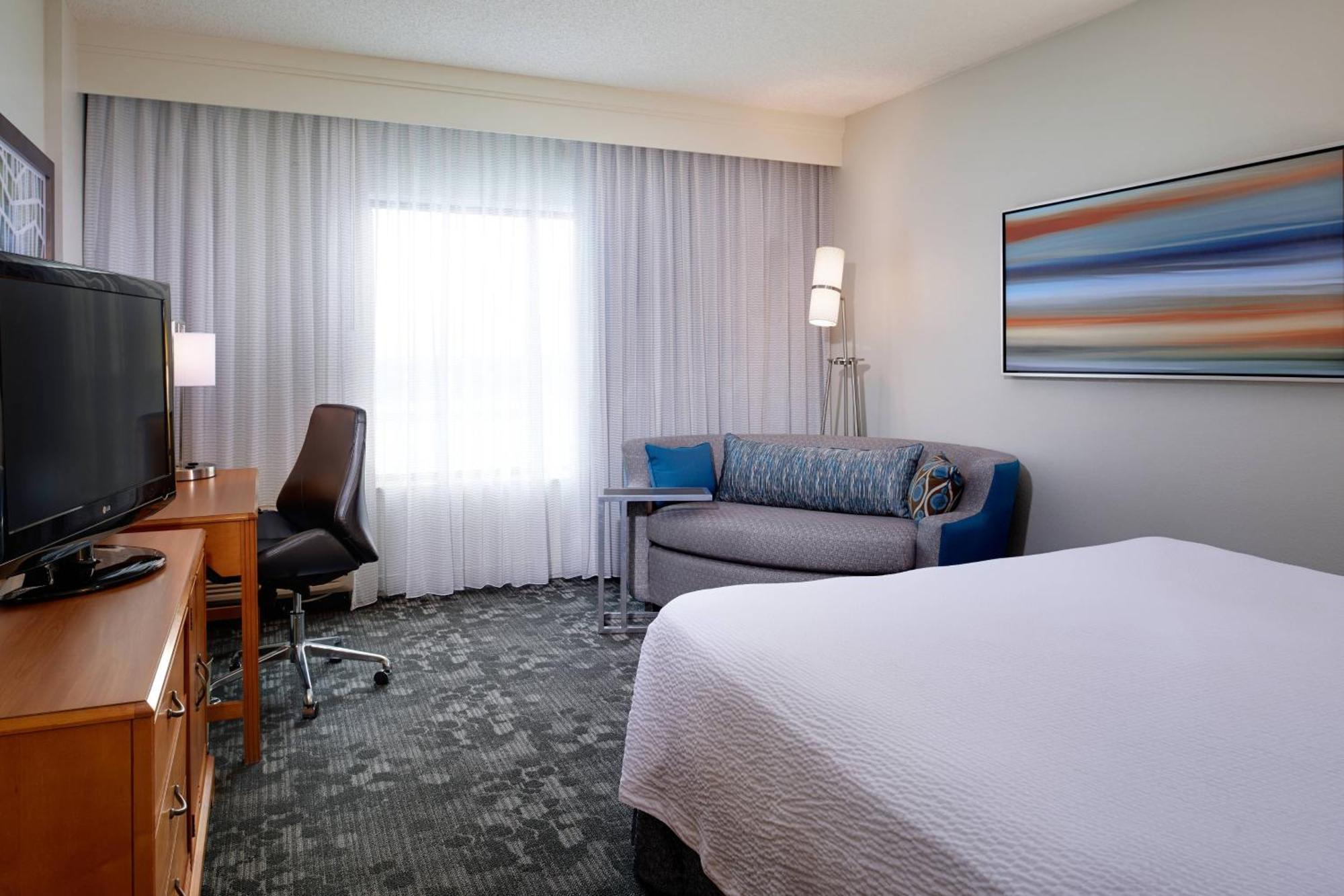 King Room with Sofa Bed