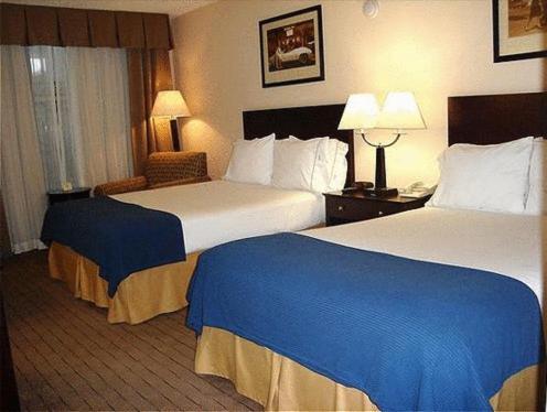 Standard Double Room with Two Double Beds
