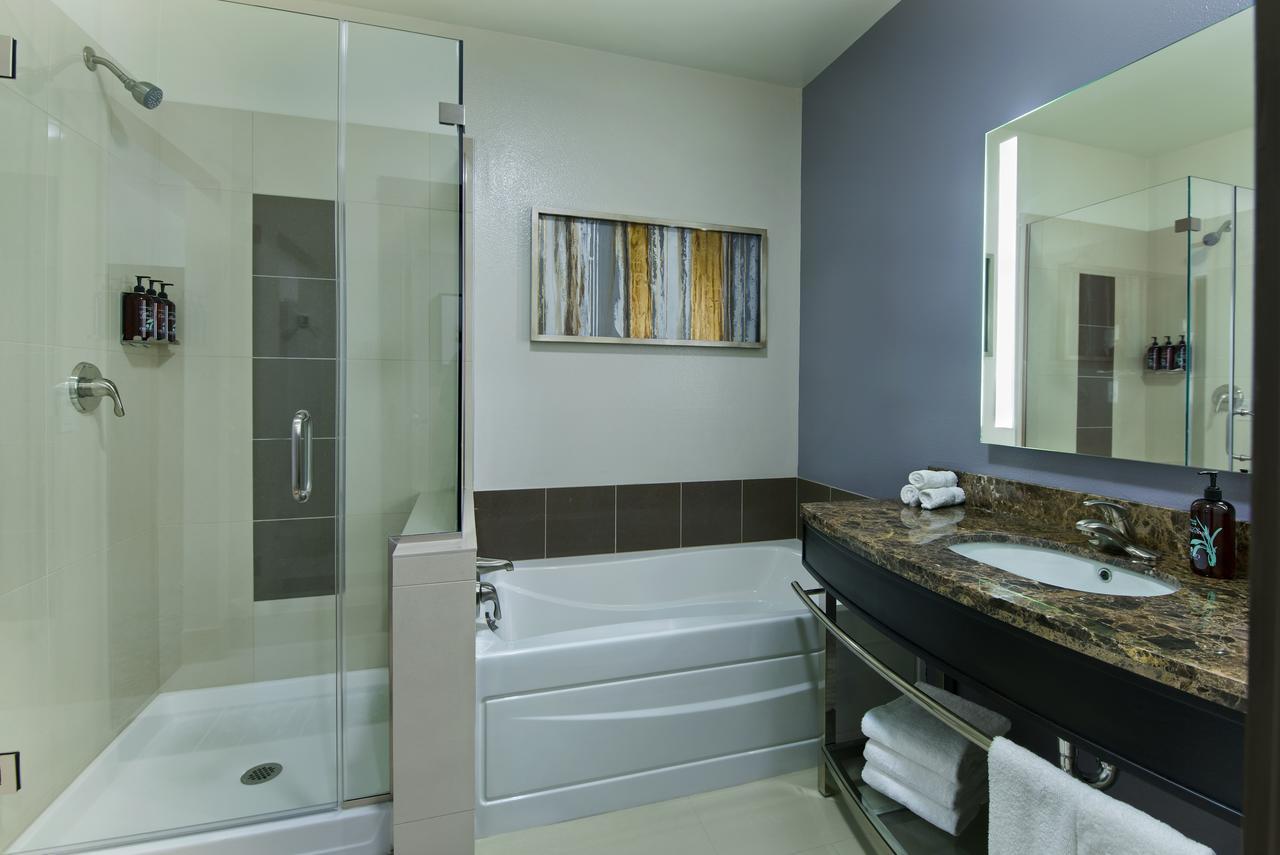 Valley View 2 Queen Suite