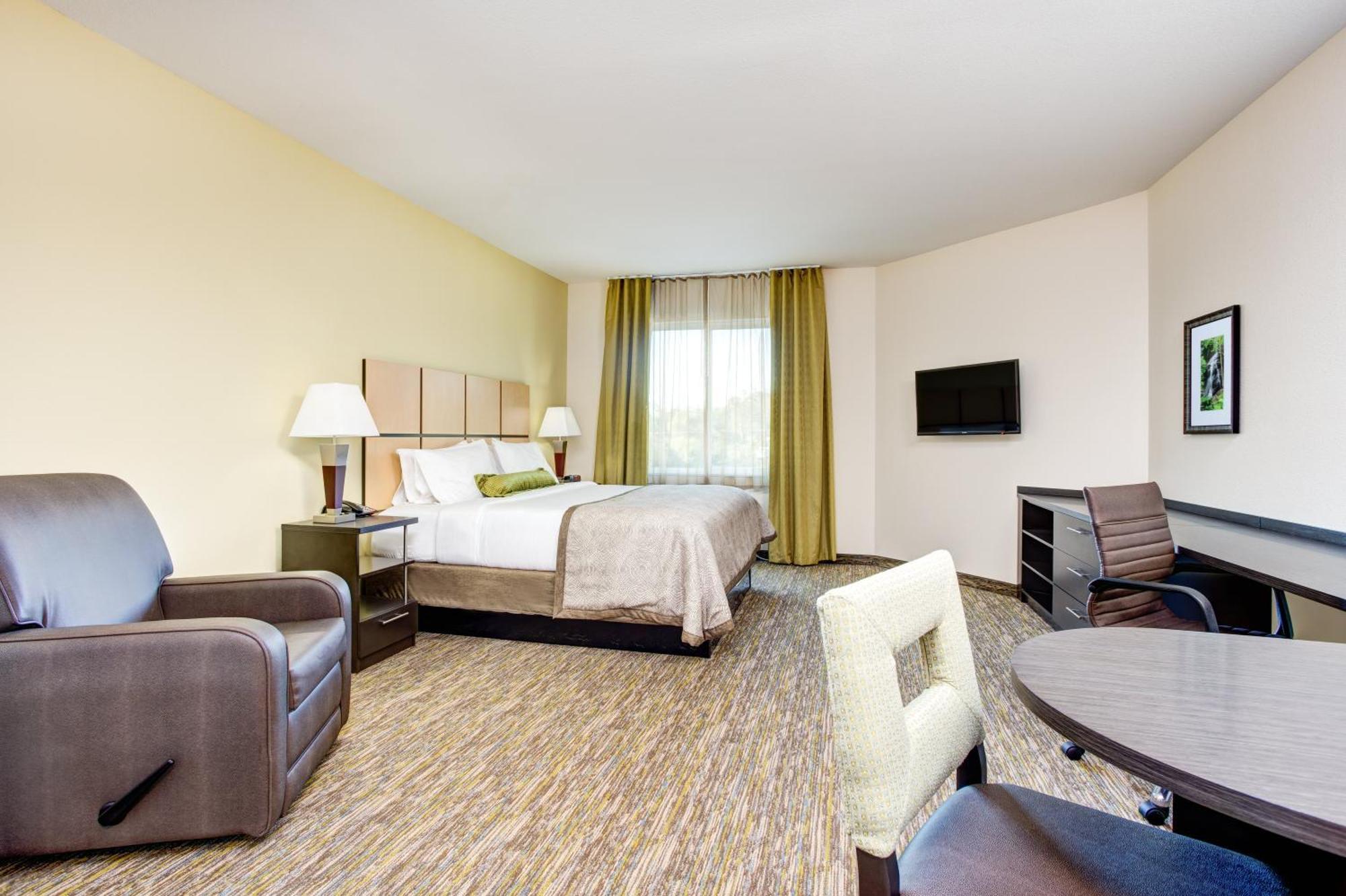 King Studio Suite